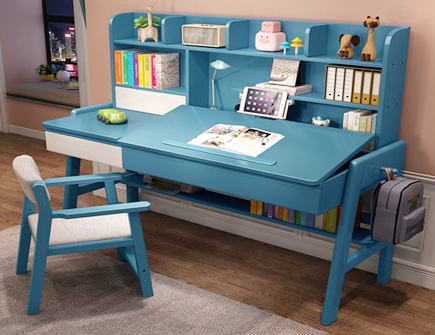 出学霸的书桌风水