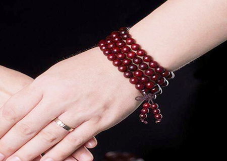 女人戴什么招财最灵验 女人戴什么招财最灵验