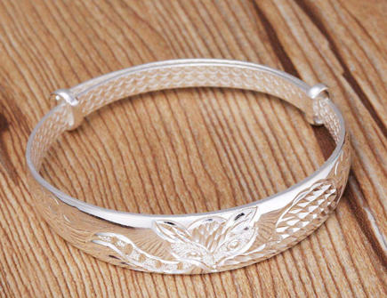 属龙人长期适合佩戴什么吉祥物 属龙人长期适合佩戴什么吉祥物