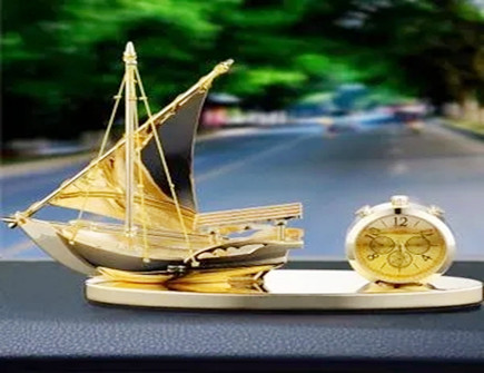 男士车上前面放什么摆件好