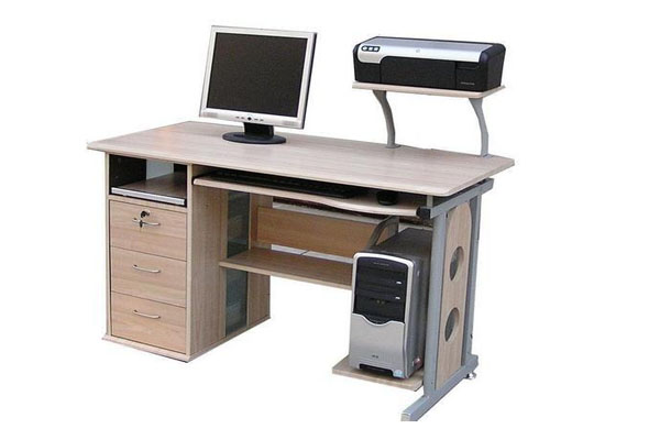 电脑桌如何摆放好