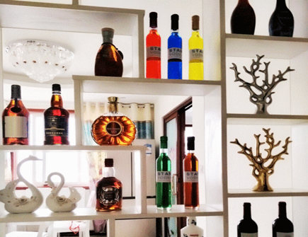 适合放在酒柜上的摆件有哪些