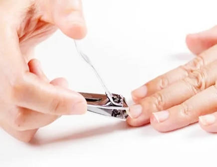 风水中晚上剪指甲好吗