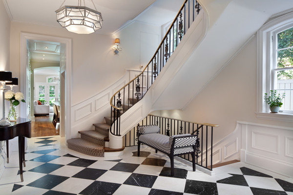 利用墙壁装饰来催旺家运和财运