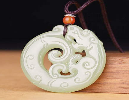 女人佩戴什么防小人转运