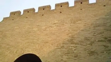 壁上土命女孩命运如何? 壁上土命女孩命运如何?