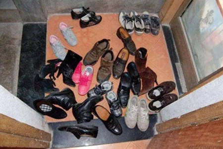 家门口放鞋对风水好吗