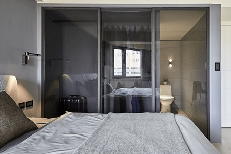 卫生间门正对着床风水好不好