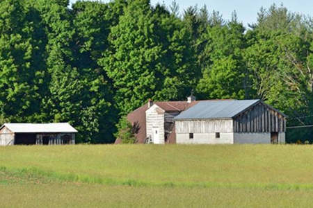 明堂越开阔越好吗?