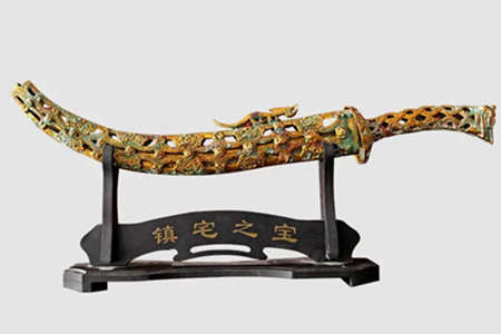 家里摆放刀剑有风水讲究吗