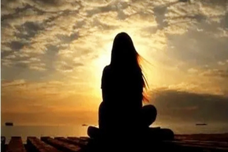 女人什么八字是孤寡命