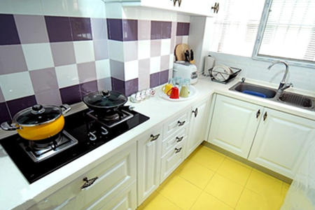 厕所门对厨房门会不会影响风水?