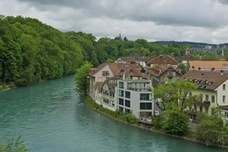 房子前面有河会影响风水吗？