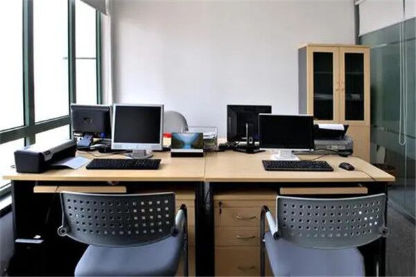 办公室物品摆放讲究有哪些