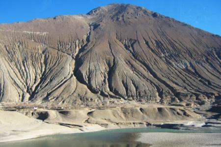 什么叫童山不可葬?