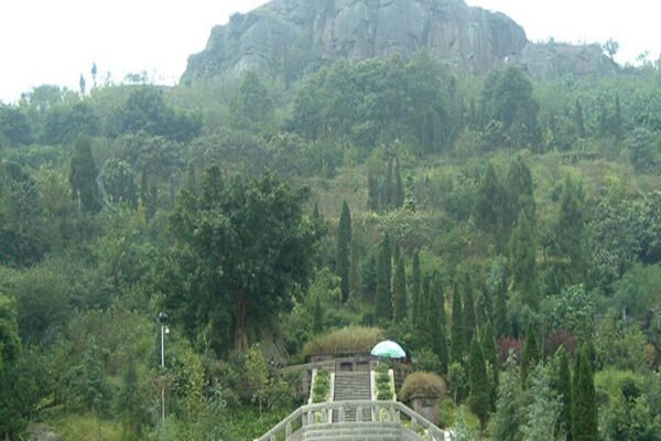 阴宅如何根据气脉的顺逆定穴