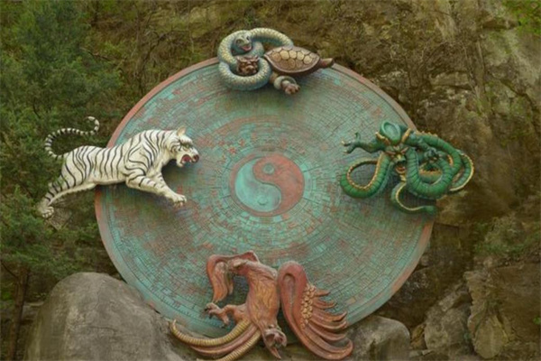 阴宅风水中青龙白虎代表什么