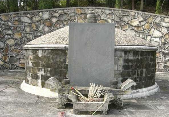 选择阴宅的风水原则