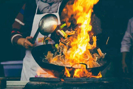 西北角是厨房该怎么解决