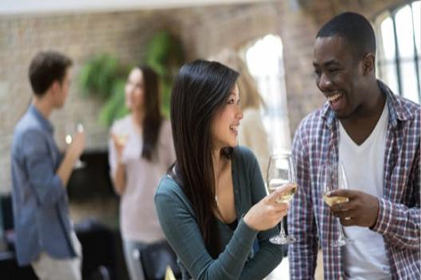 擅长交际之人的八字特征