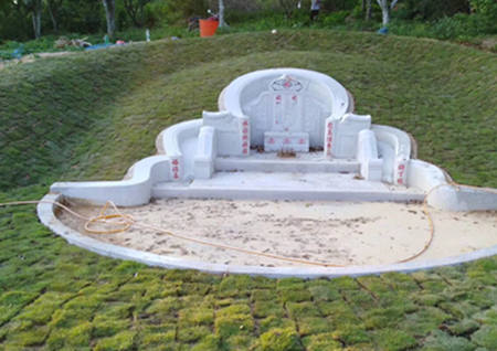 坟墓葬什么位置最好