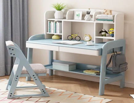 男孩书桌摆放风水