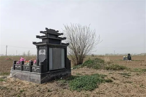 农村如何选择墓地