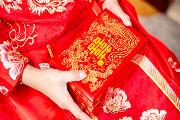 女人婚后走运的八字特征