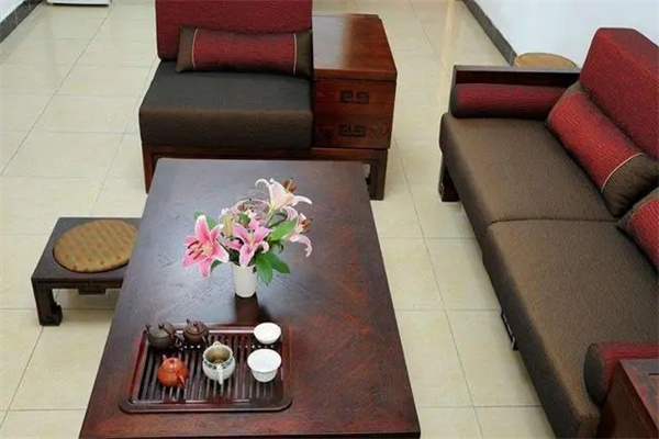 茶几如何摆放旺财